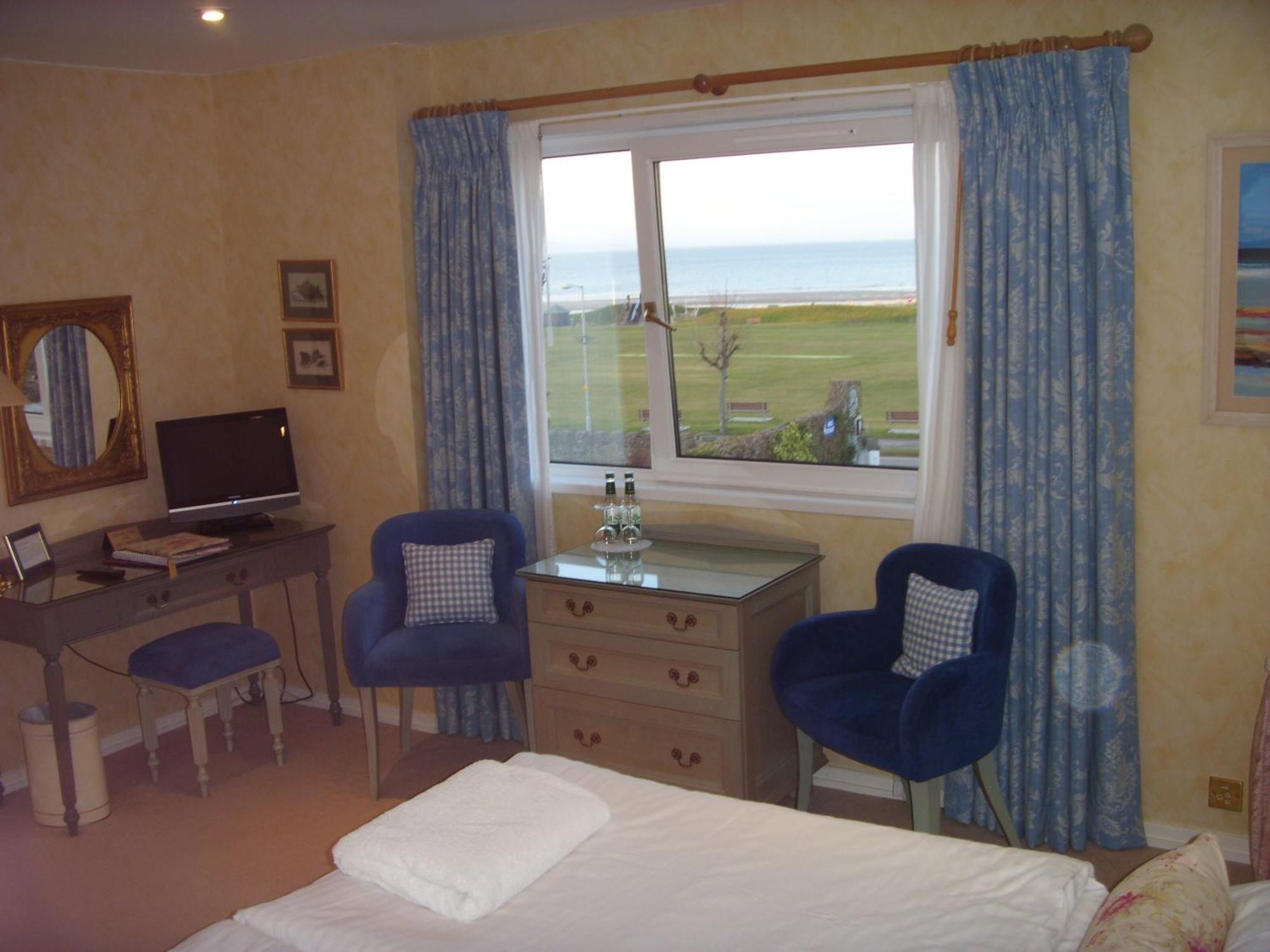 Superior Double or Twin Room with Sea View